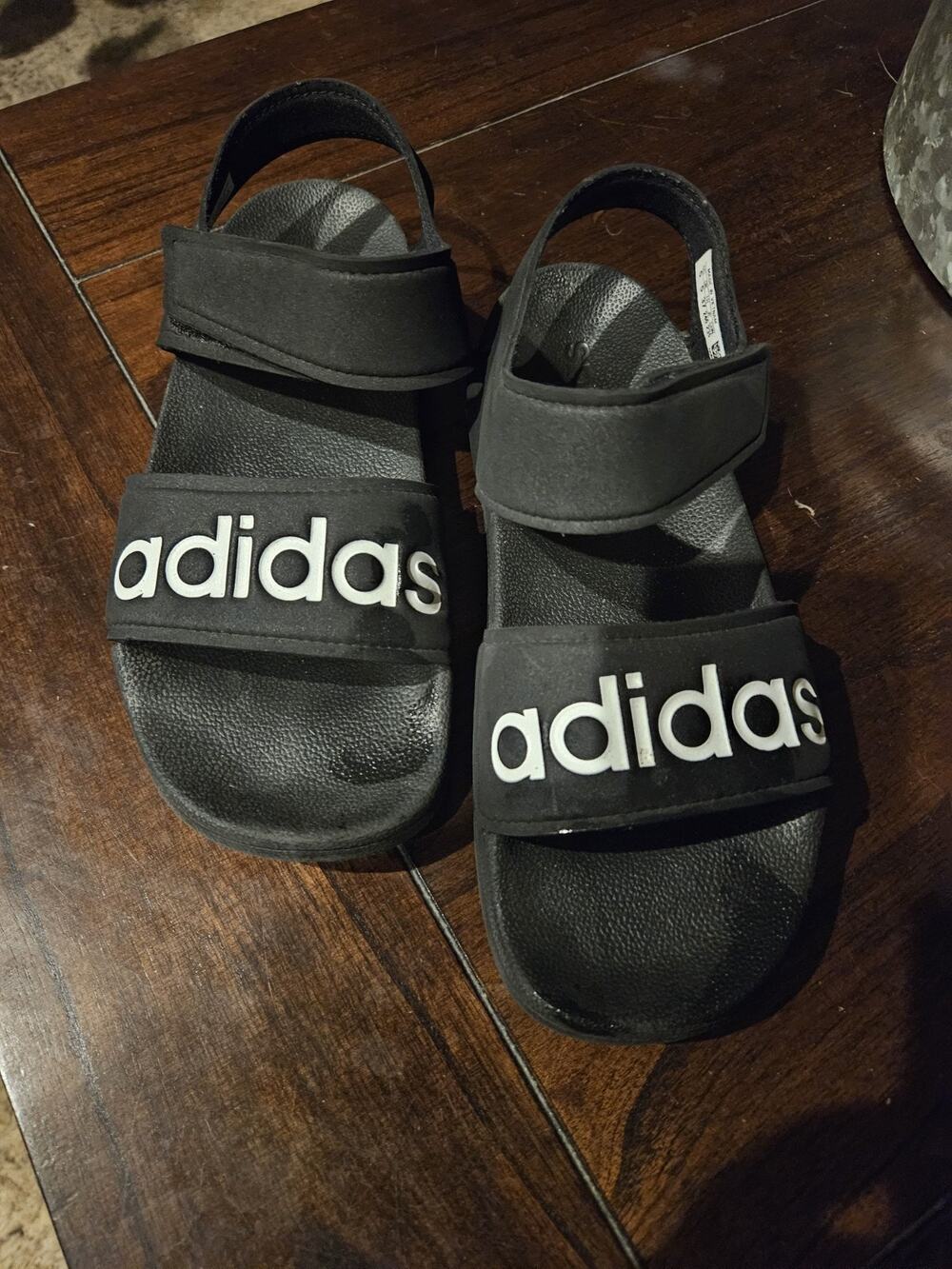 Sz adidas Adilette Sandal K Core Black/White Synthetic 5 US Child